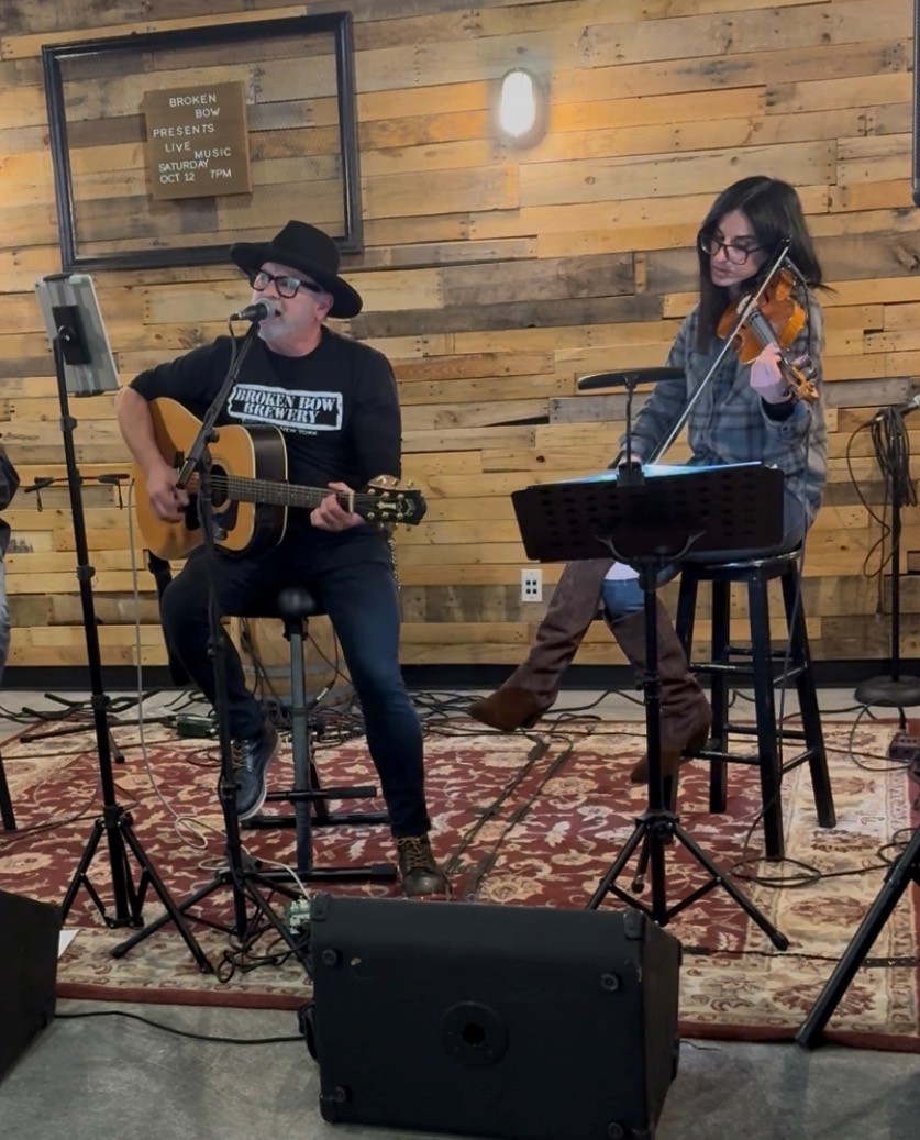 Perry and Lisa performing together